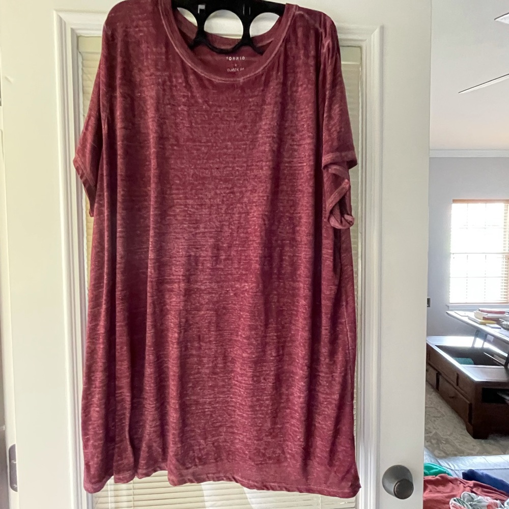 Red Torrid plus size T-shirt